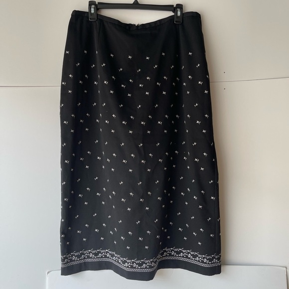 ColdWater Creek Women Petite Plus Size XL Black Floral Embroidered Maxi Skirt - Picture 5 of 11